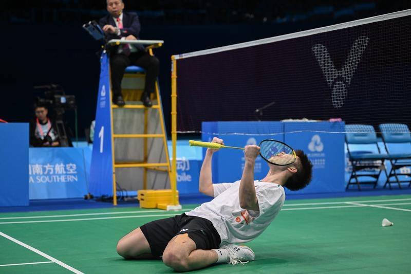 全运会羽毛球：王祉怡逆转陈雨菲夺冠创历史 雅思组合金牌谢幕