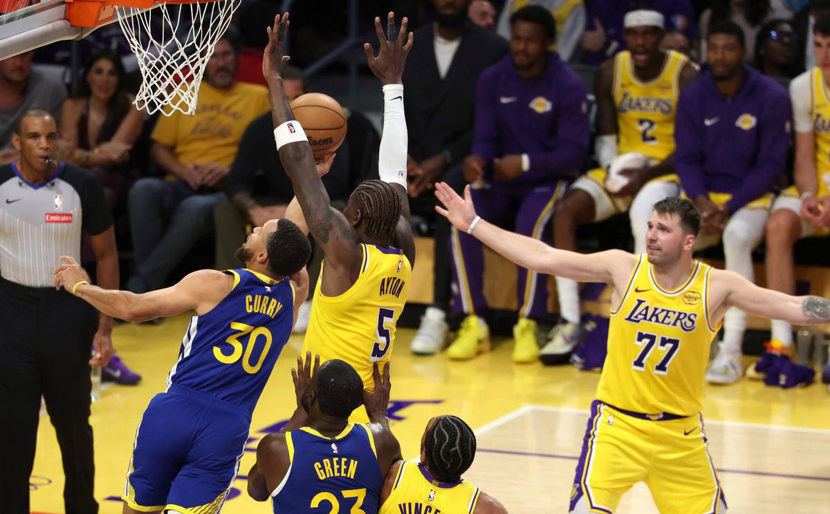 worldcup-NBA賽(sài)事分(fēn)析：黄蜂激进踢法考验湖(hú)人调整能力