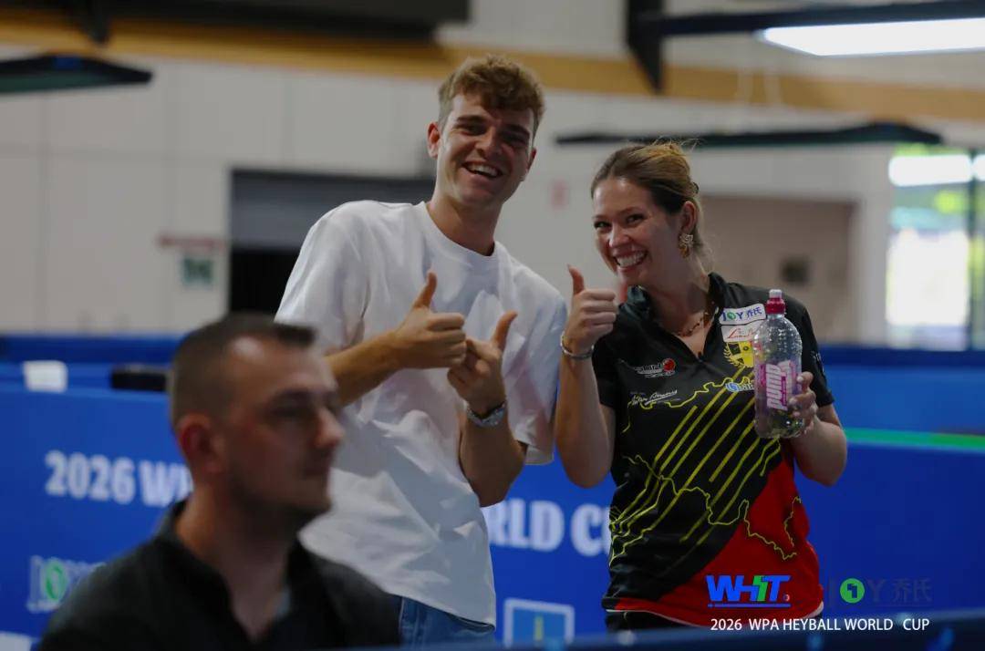 夺金！中国女队斩获中八世界杯冠军！男队斩获季军