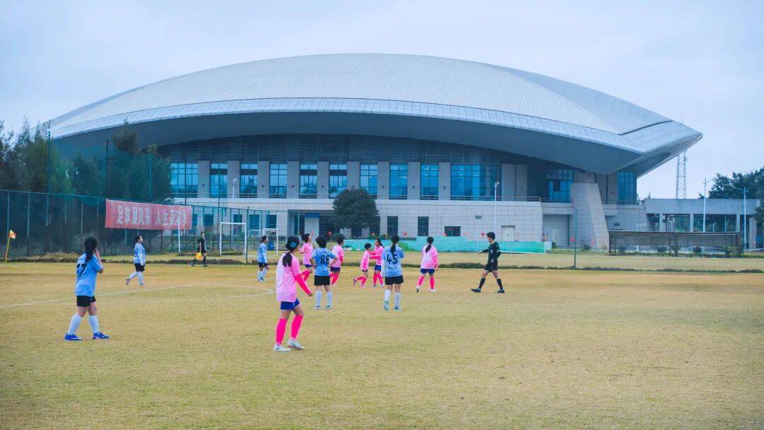 莆田U14女足创历史！亚军+金靴+风尚奖，她们全都要！